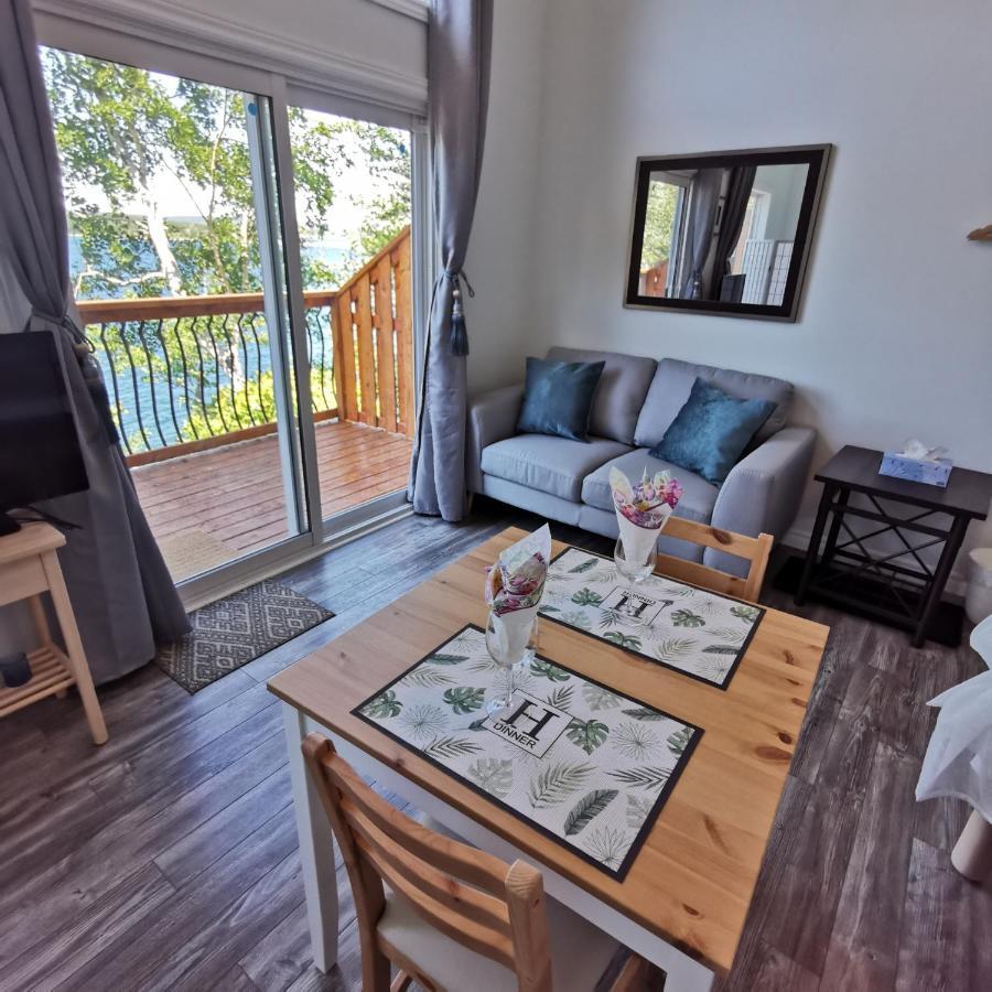 Knotty Pine Ocean Front Suite - Adults Only Ingonish Exterior photo