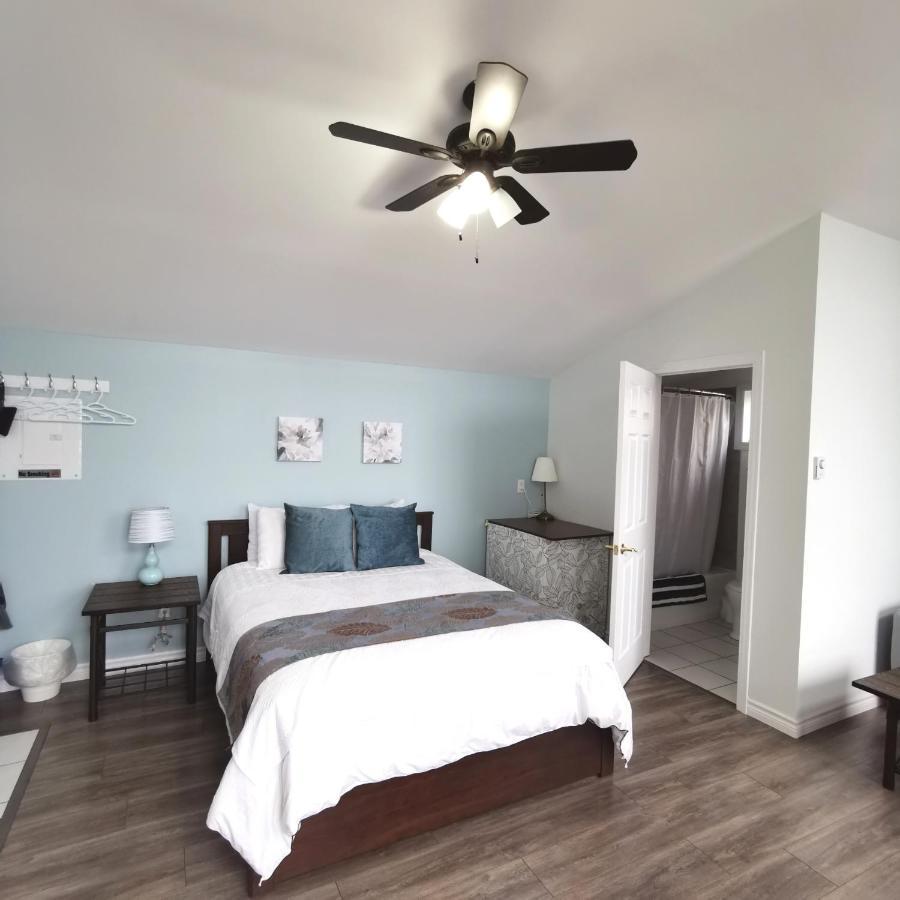 Knotty Pine Ocean Front Suite - Adults Only Ingonish Exterior photo