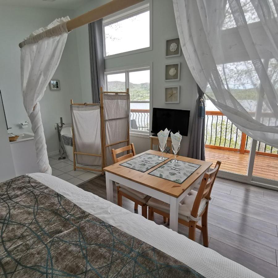 Knotty Pine Ocean Front Suite - Adults Only Ingonish Exterior photo