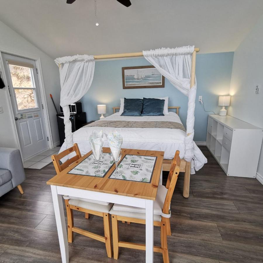 Knotty Pine Ocean Front Suite - Adults Only Ingonish Exterior photo