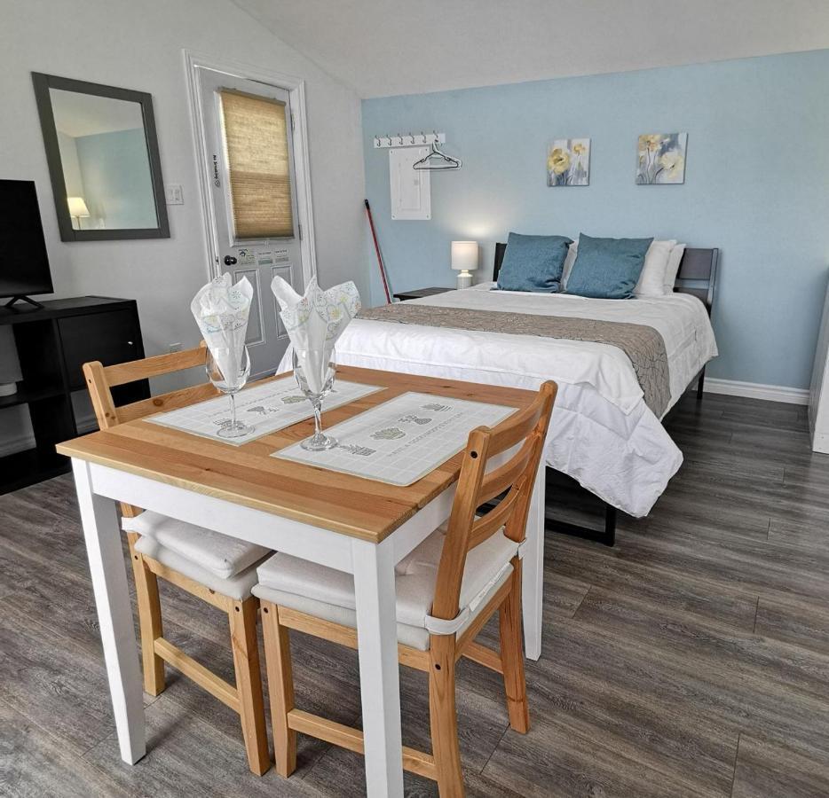 Knotty Pine Ocean Front Suite - Adults Only Ingonish Exterior photo
