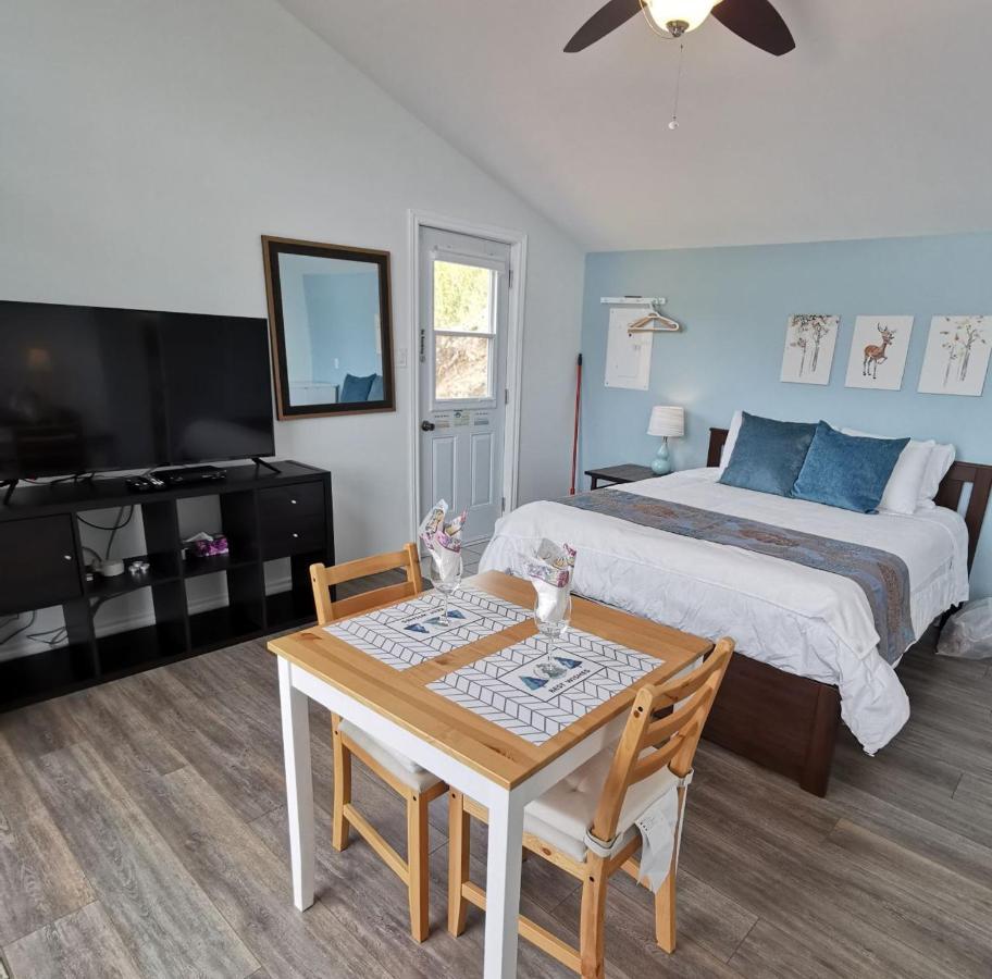 Knotty Pine Ocean Front Suite - Adults Only Ingonish Exterior photo