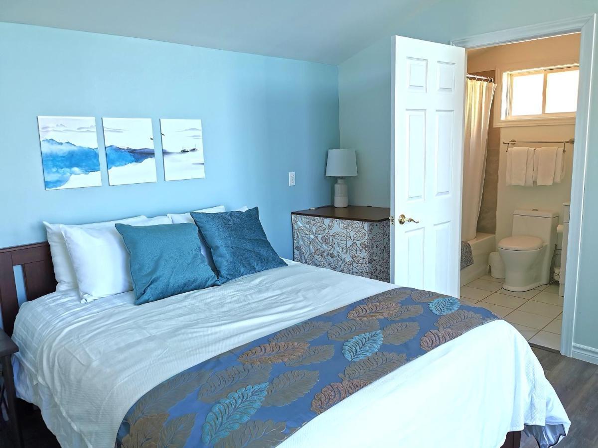 Knotty Pine Ocean Front Suite - Adults Only Ingonish Exterior photo